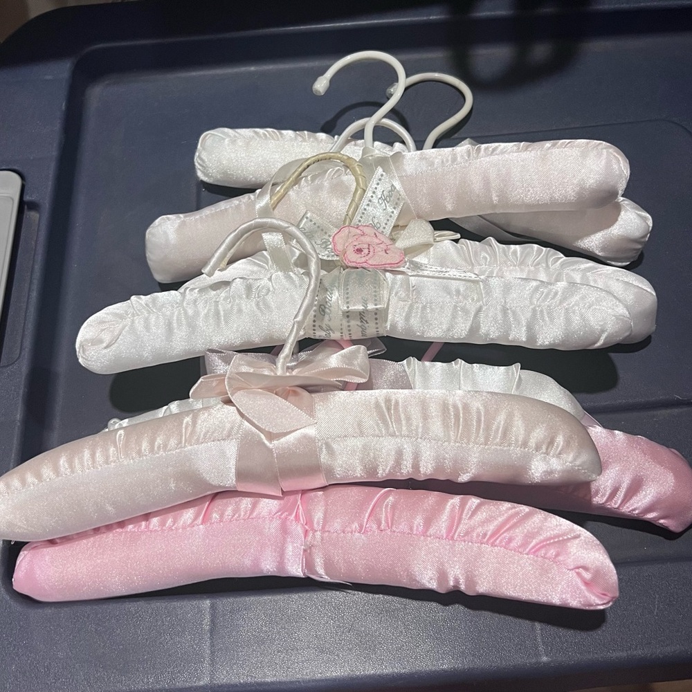 Children’s Set of Satin Padded Hangers in Pink and White
